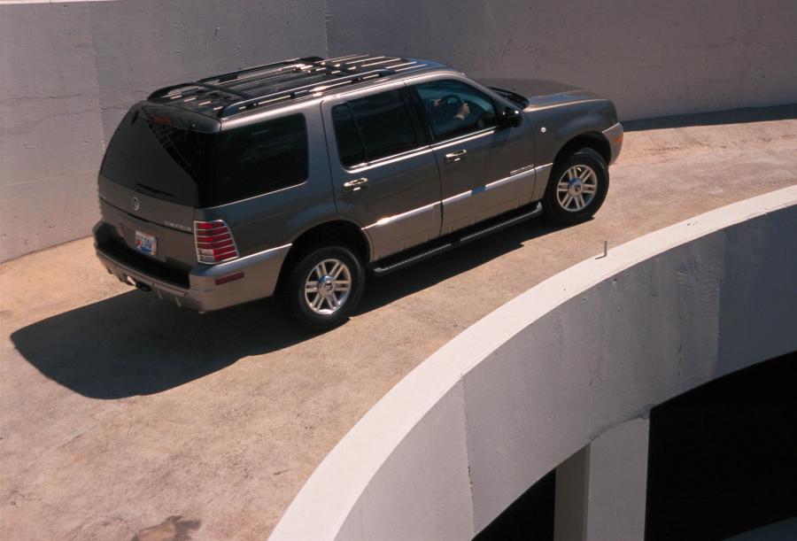  Mercury Mountaineer 2002 года  (фото 26 из 73)